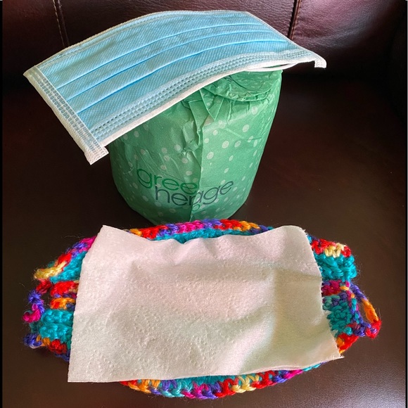 Hand-knitted Face Mask - Picture 6 of 12